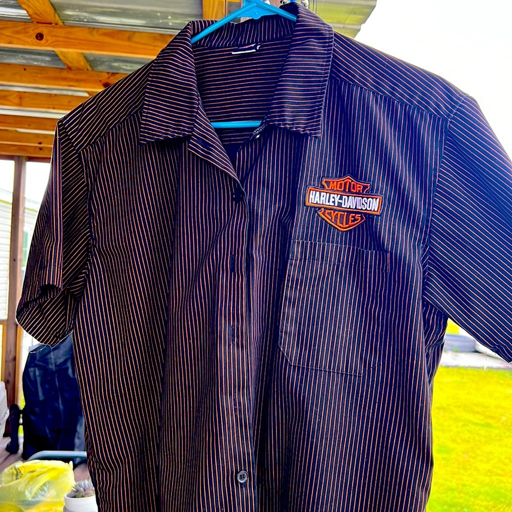 Harley Davidson screaming eagle Women’s button down shirt
